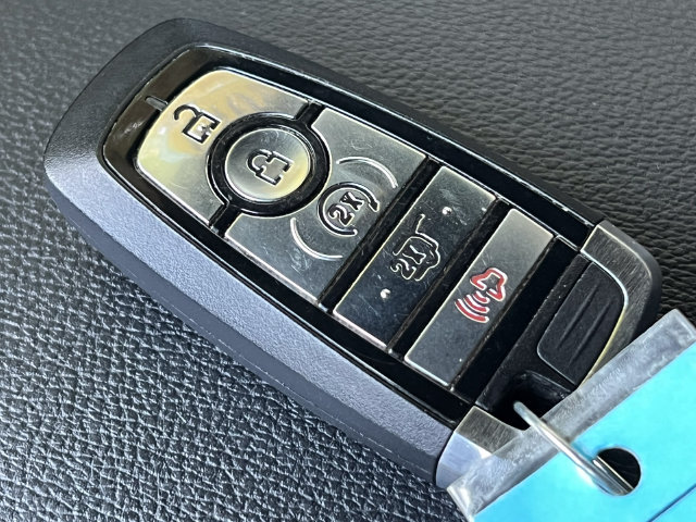 Certified 2019 Ford Explorer XLT w/ Equipment Group 202A AWD/4WD image 33