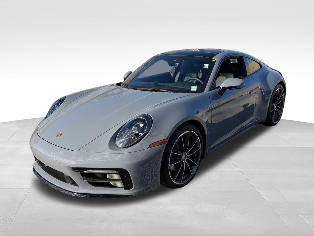 Used 2024 Porsche 911 Carrera RWD image 3