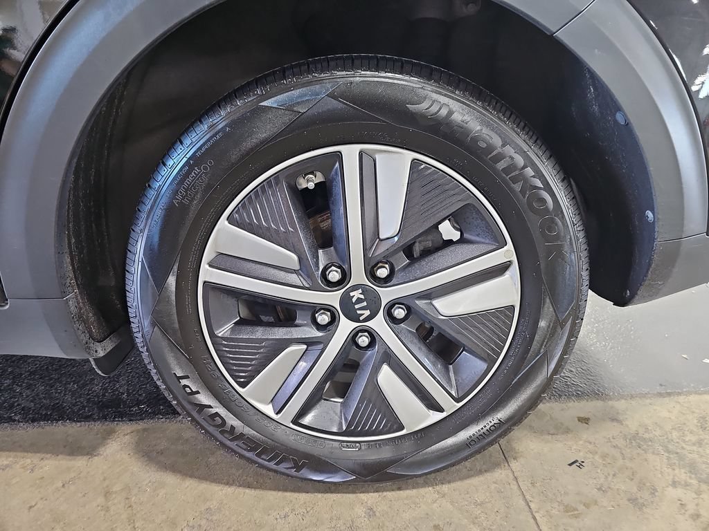 Used 2021 Kia Niro LXS FWD image 32