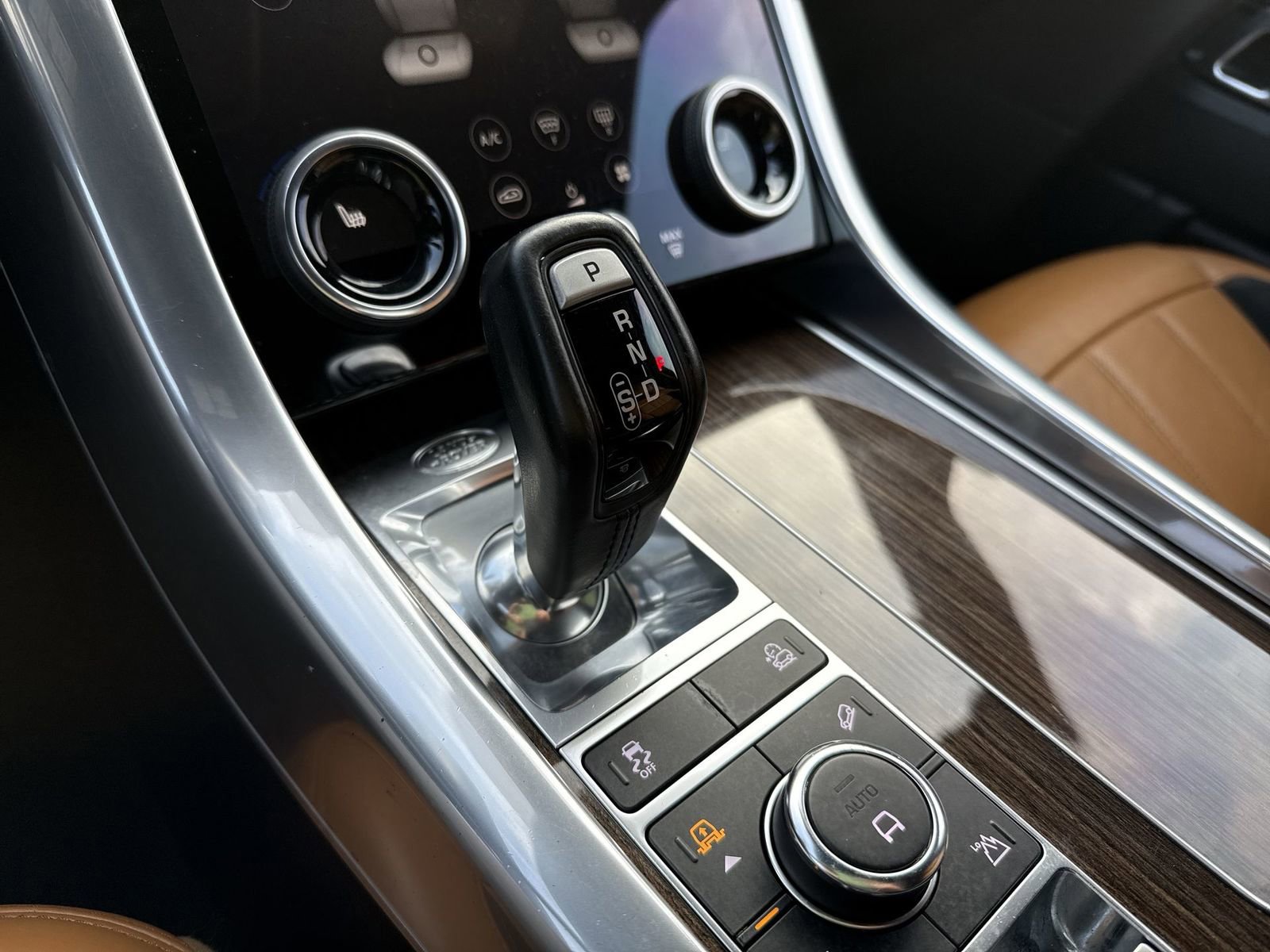 Used 2018 Land Rover Range Rover Sport Supercharged image 20