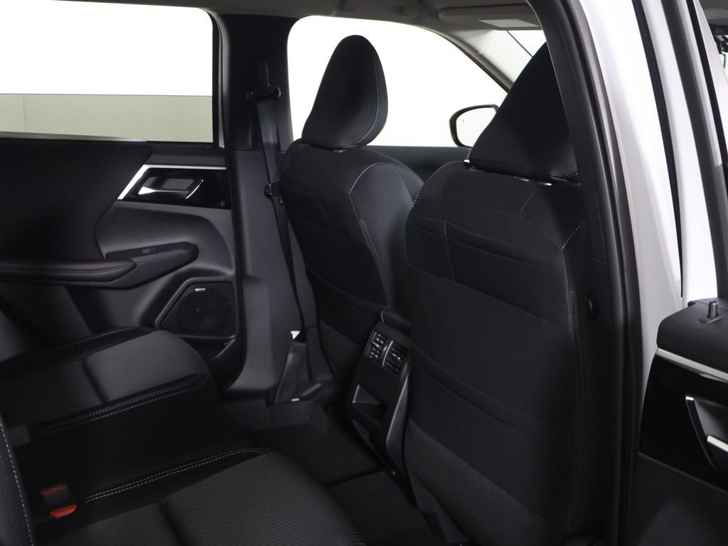 New 2026 Mitsubishi Outlander ES AWD/4WD image 29