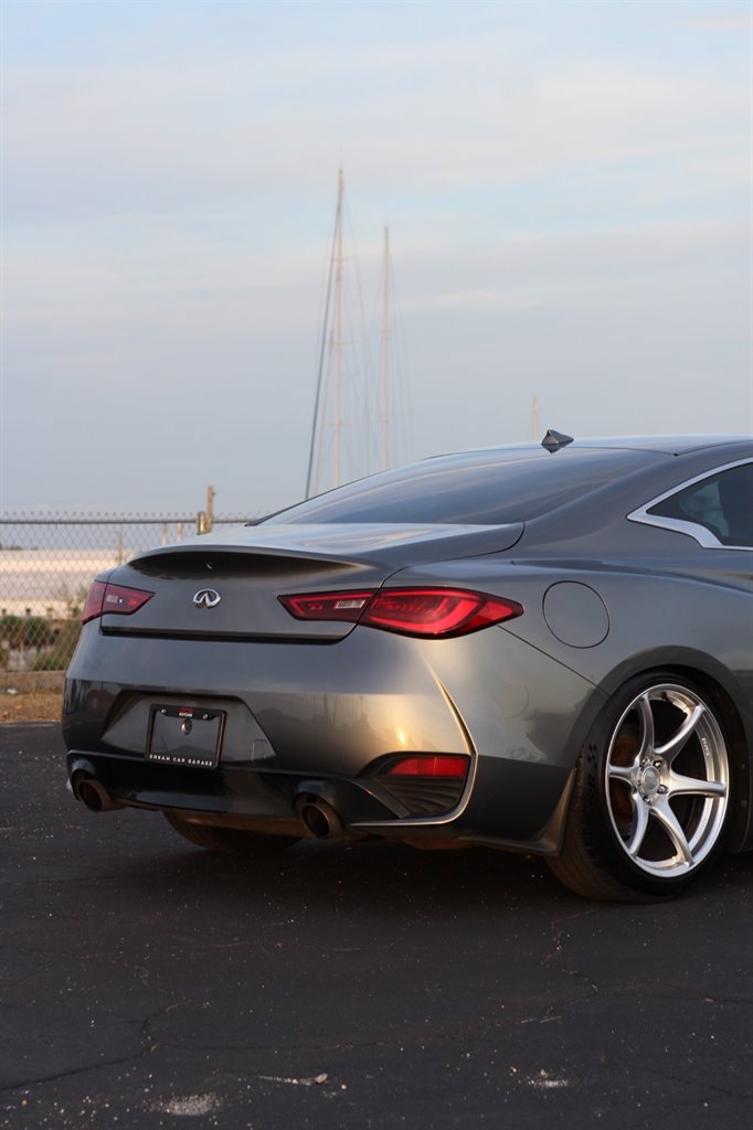 Used 2017 INFINITI Q60 2.0t w/ Premium Plus Package 2.0T image 3