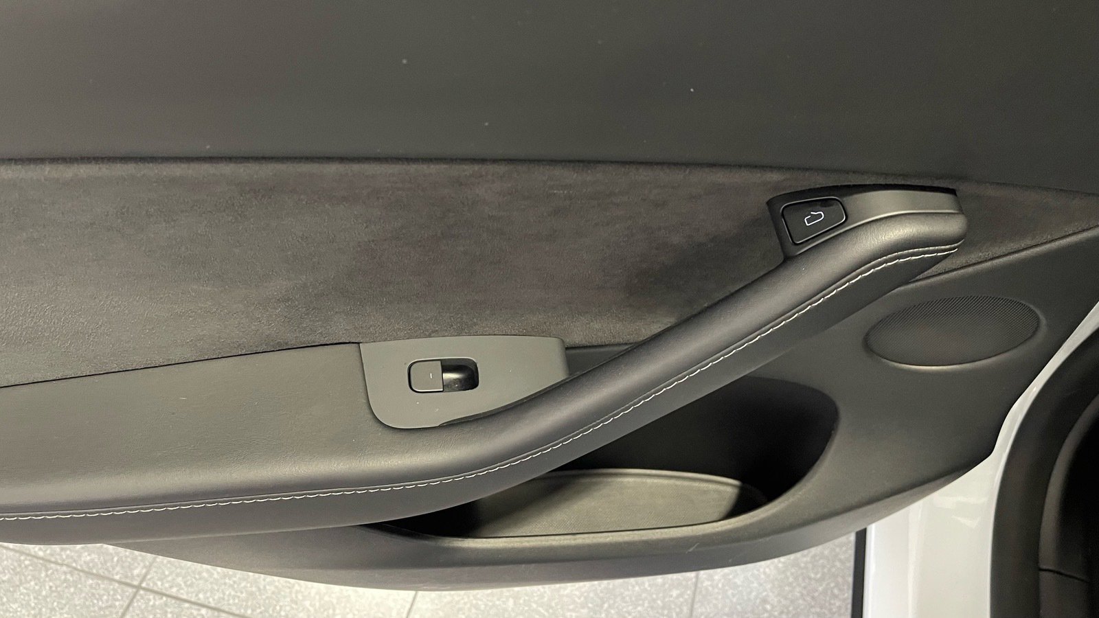 Used 2021 Tesla Model Y Long Range image 33