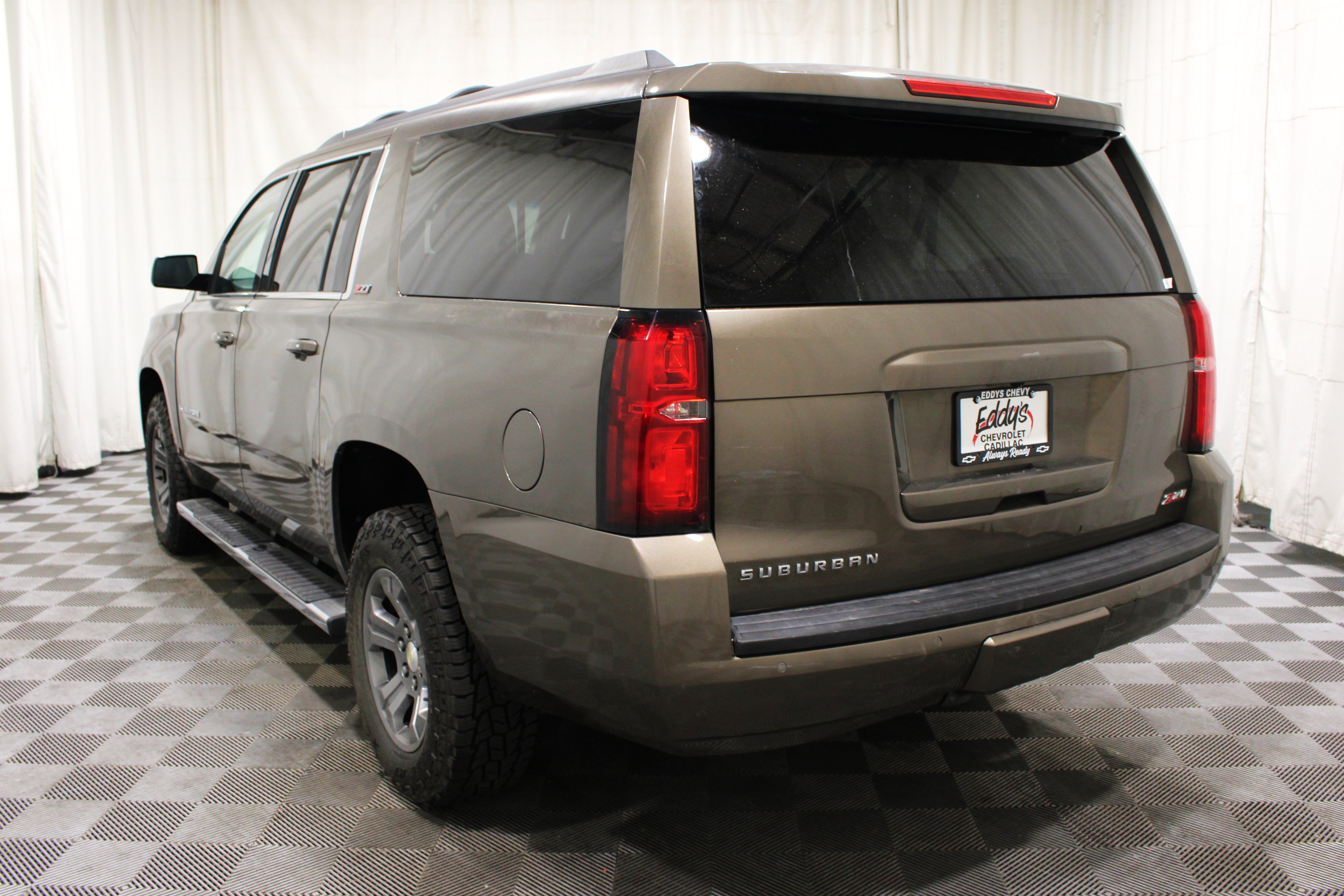 Used 2015 Chevrolet Suburban LT AWD/4WD image 34