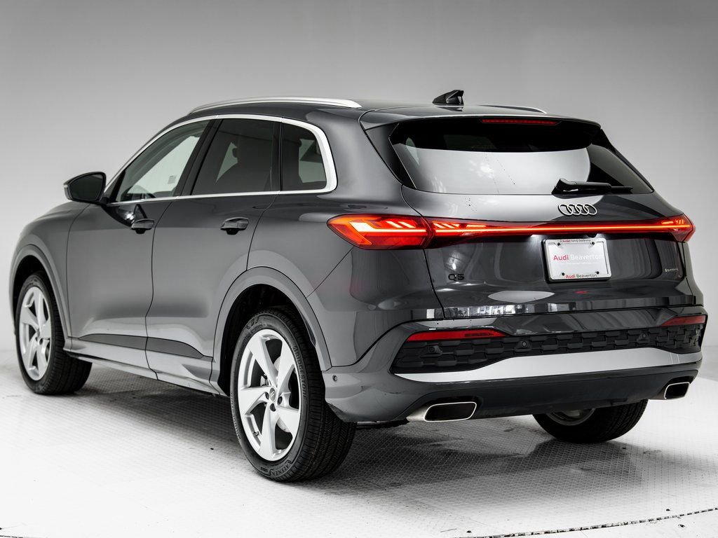 Used 2025 Audi Q5 Prestige image 3