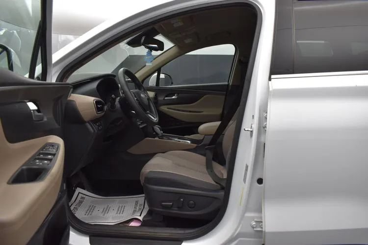 Used 2019 Hyundai Santa Fe SEL AWD/4WD image 14