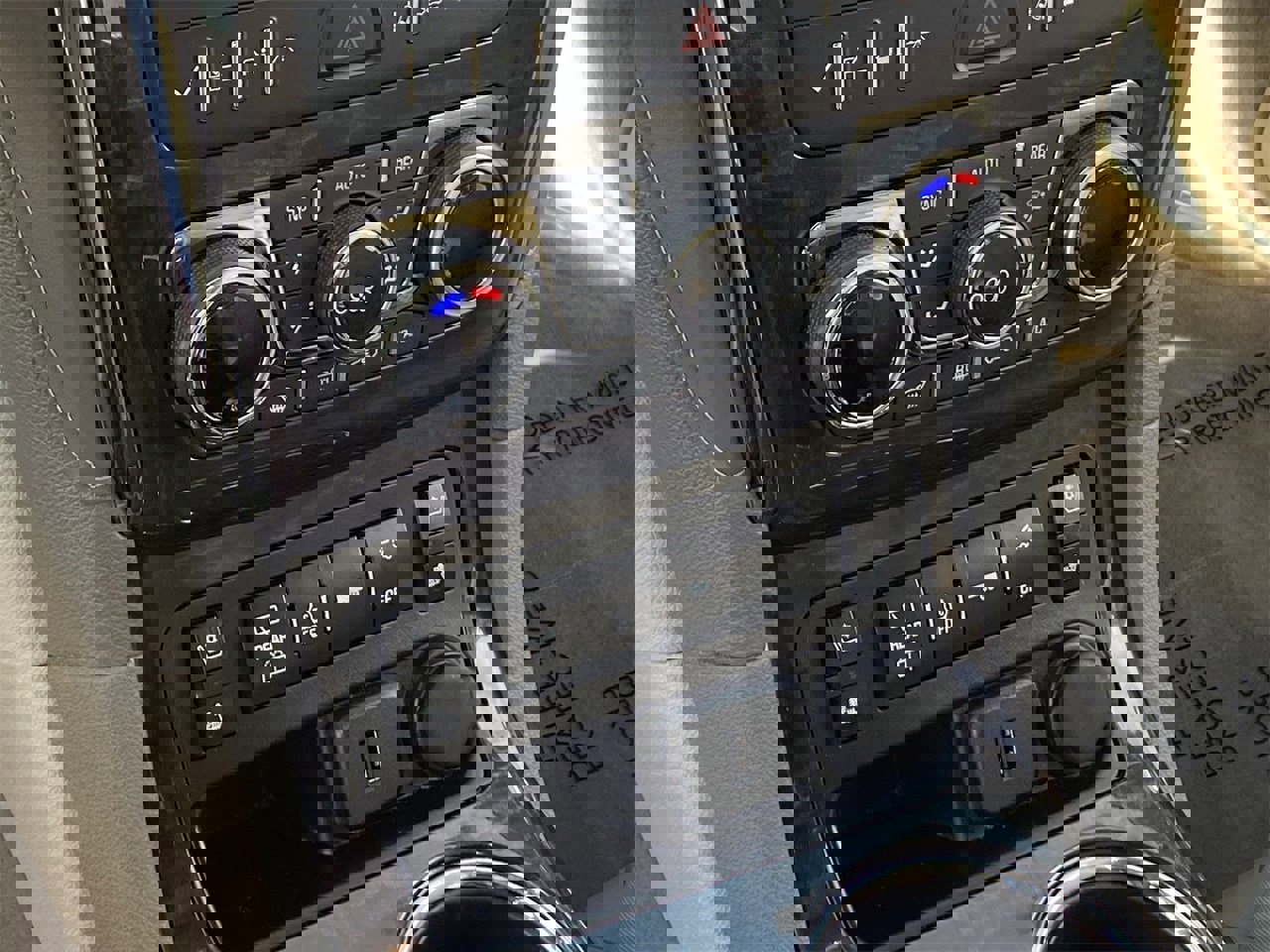 Used 2015 Buick Enclave Premium w/ Trailering Package image 31