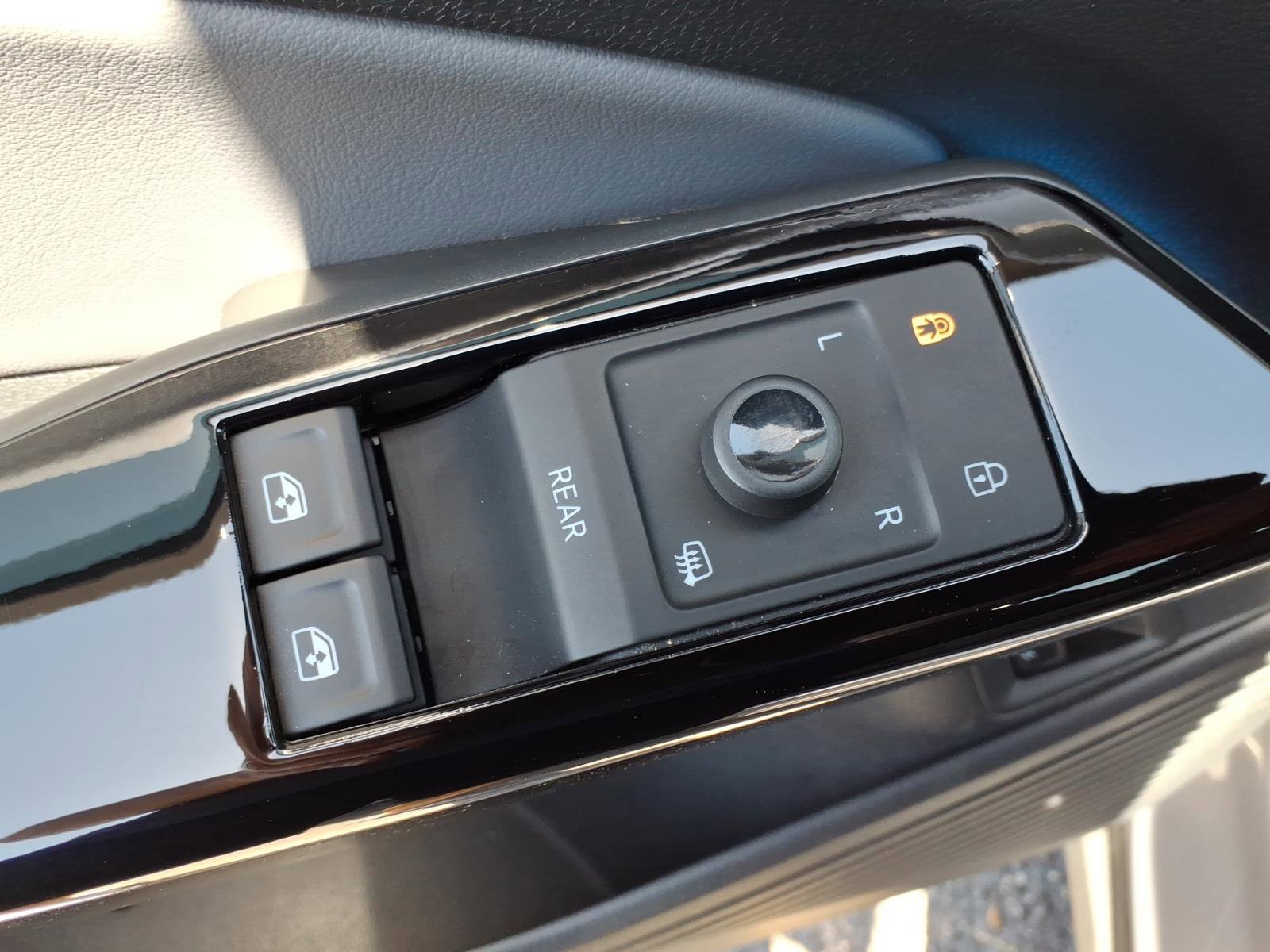 Certified 2023 Volkswagen ID.4 S RWD image 19