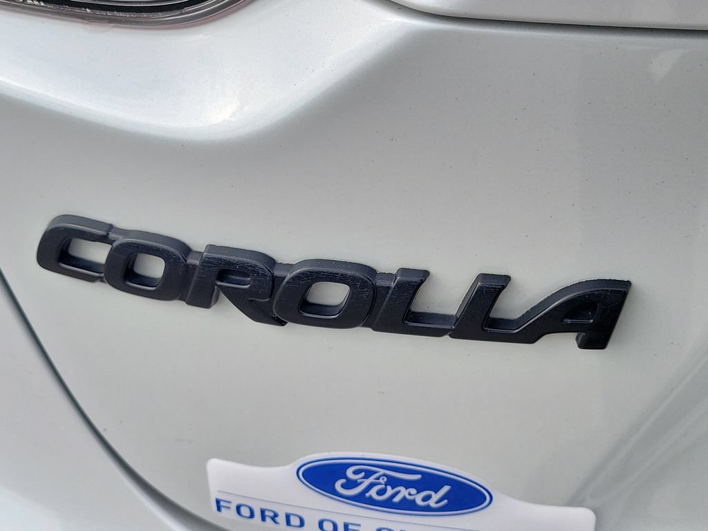 Used 2023 Toyota Corolla SE FWD image 6