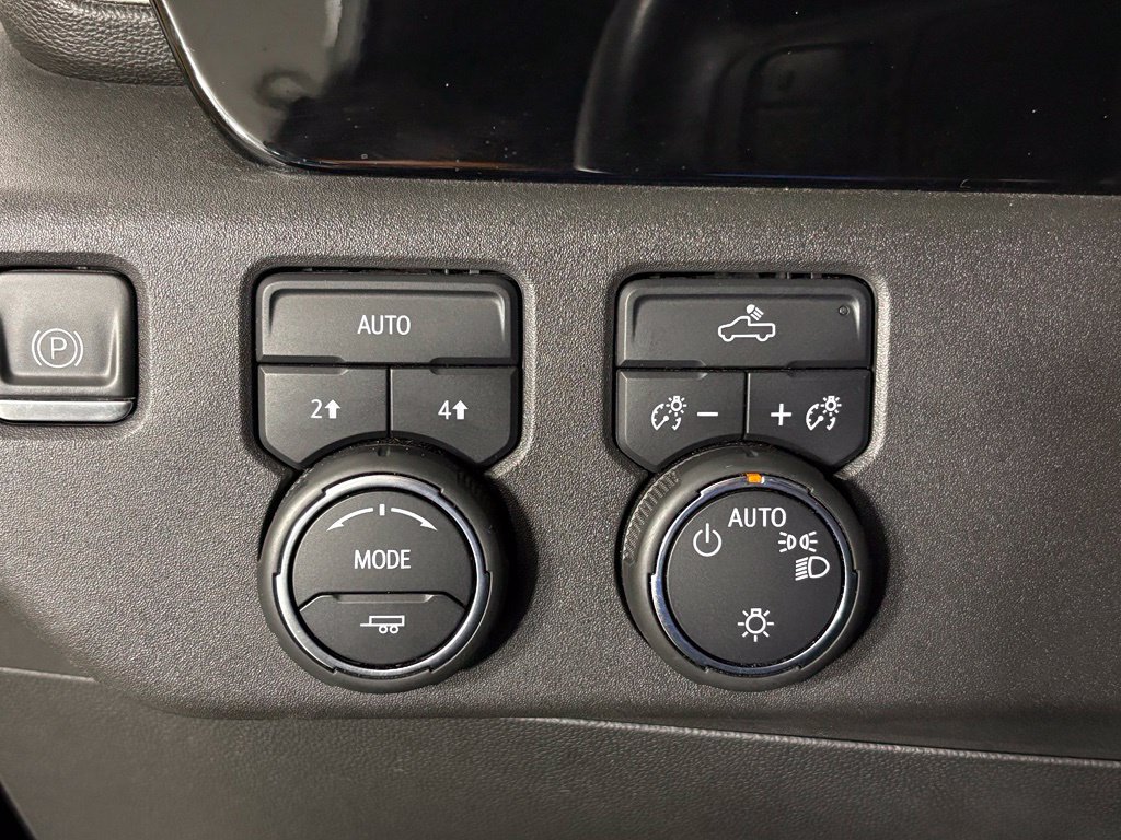 Certified 2023 Chevrolet Silverado 1500 LT AWD/4WD image 25