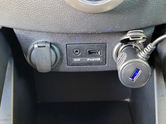 Used 2013 Hyundai Veloster w/ Style Pkg FWD image 12