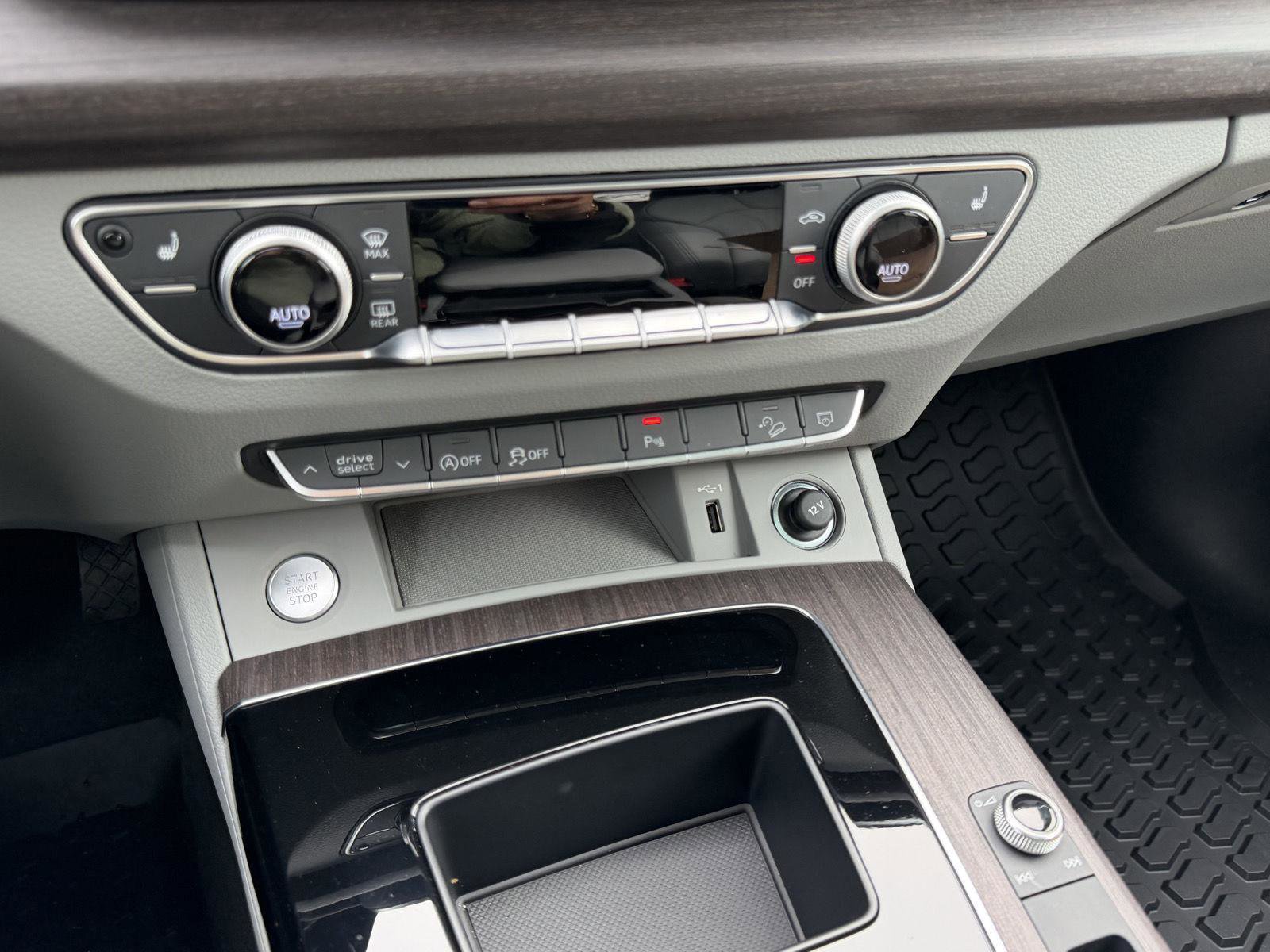 Used 2025 Audi Q5 2.0T Premium image 23