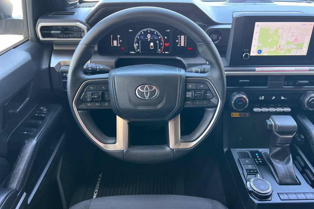 Certified 2025 Toyota Tacoma SR5 w/ SR5 Upgrade Package AWD/4WD image 17