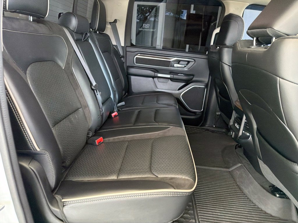 Used 2022 RAM 1500 Laramie AWD/4WD image 33