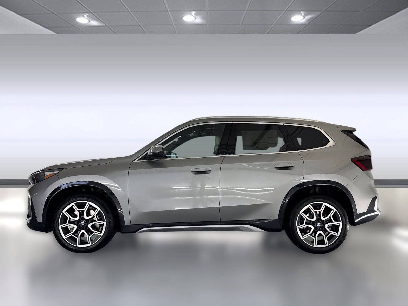 New 2026 BMW X1 xDrive28i w/ Convenience Package image 2