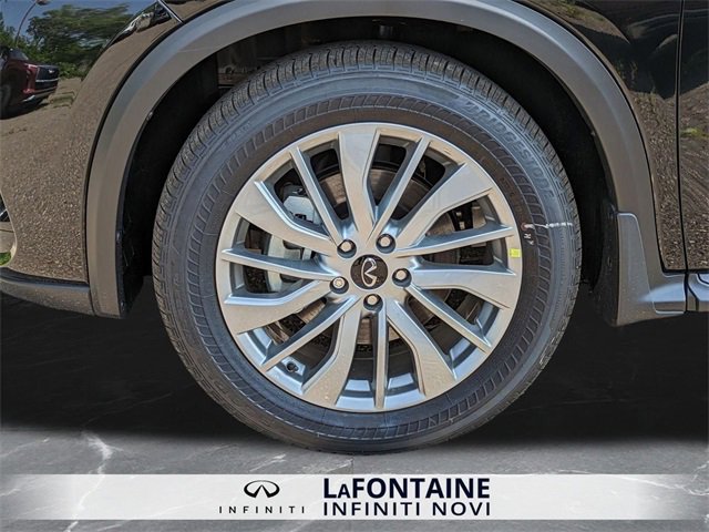 New 2025 INFINITI QX50 Luxe image 33