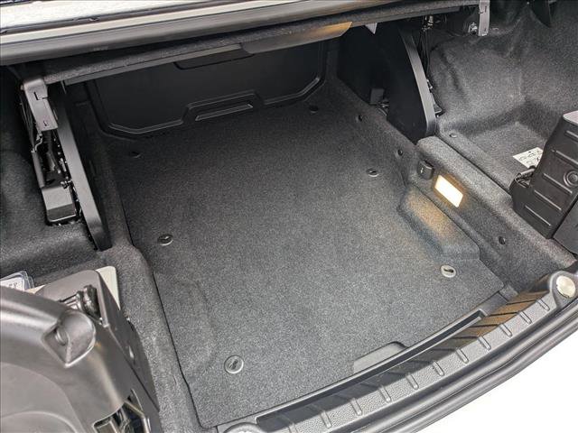 Used 2016 BMW M4 Convertible image 6