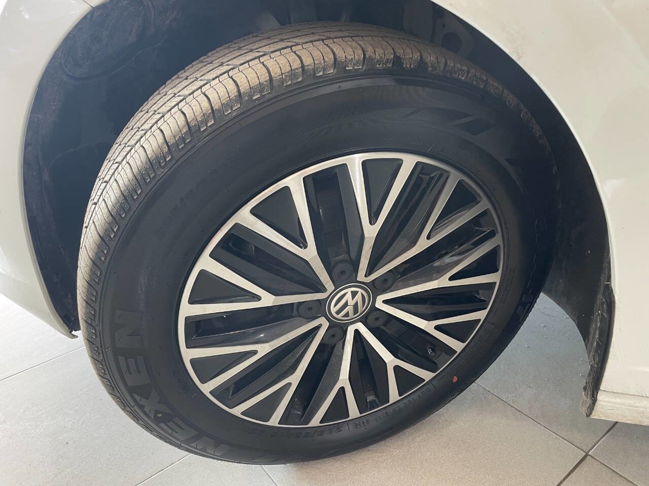 Used 2021 Volkswagen Jetta SE w/ SE Cold Weather Package image 10