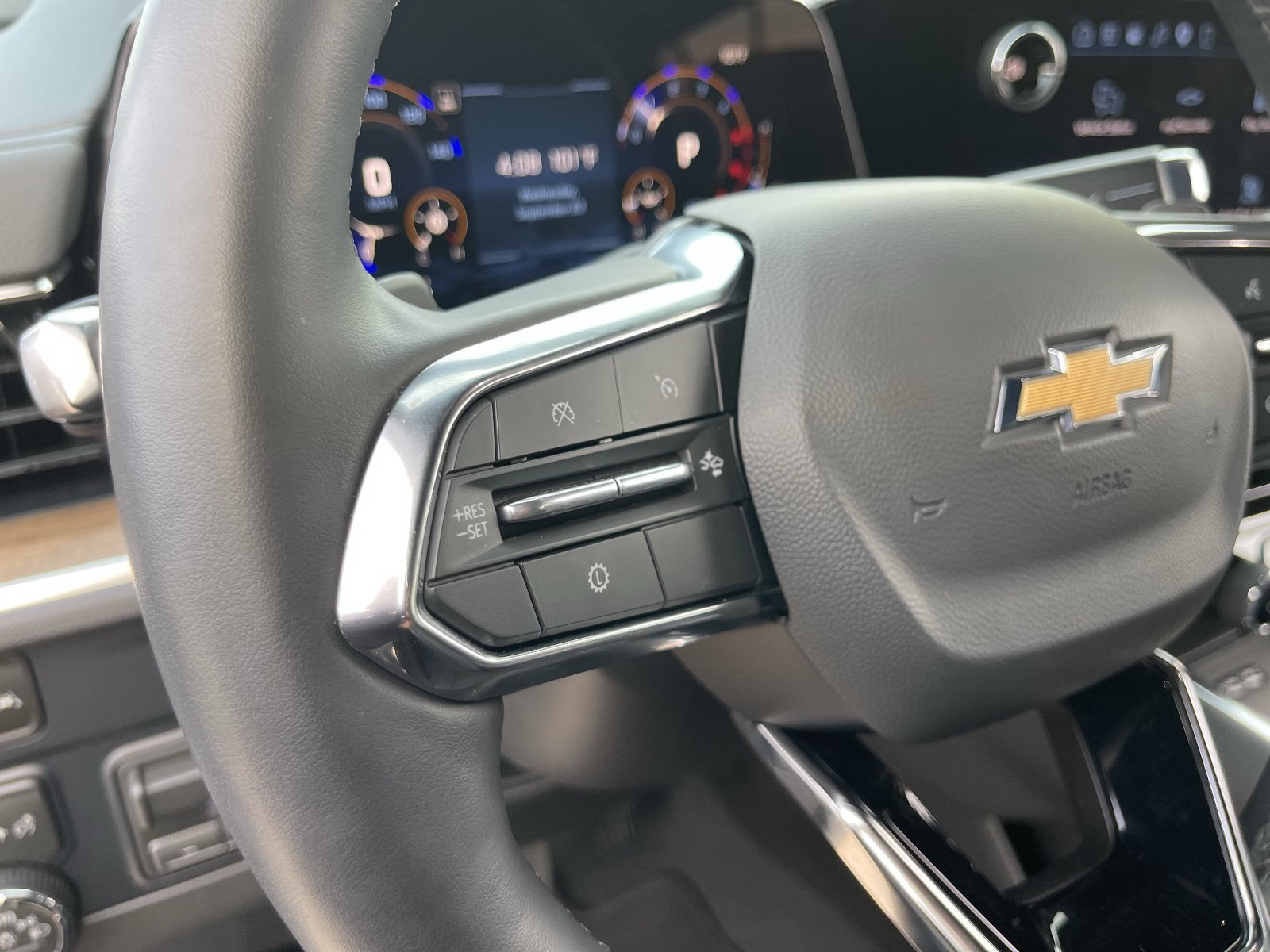 Certified 2026 Chevrolet Tahoe High Country w/ Sun And Tow Package AWD/4WD image 27
