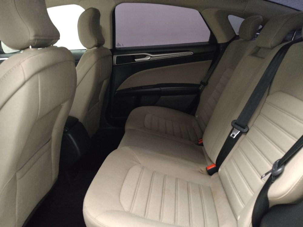 Used 2019 Ford Fusion S image 18