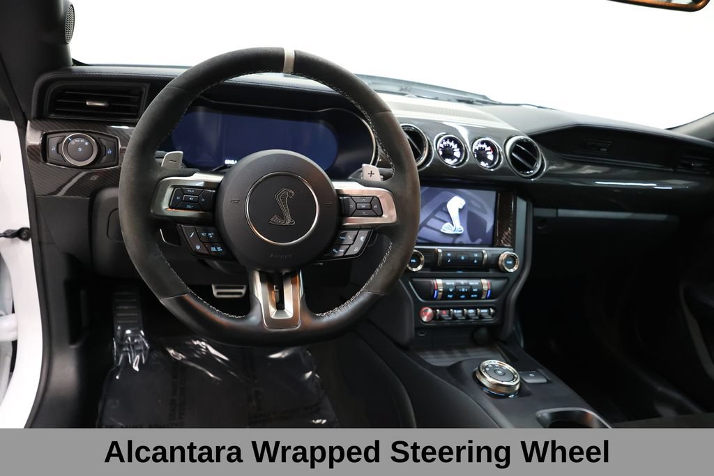 Used 2022 Ford Mustang Shelby GT500 w/ Carbon Fiber Track Pack RWD image 39