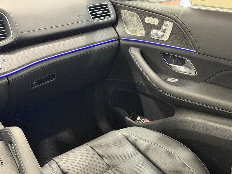New 2026 Mercedes-Benz GLE 450 4MATIC Coupe image 9