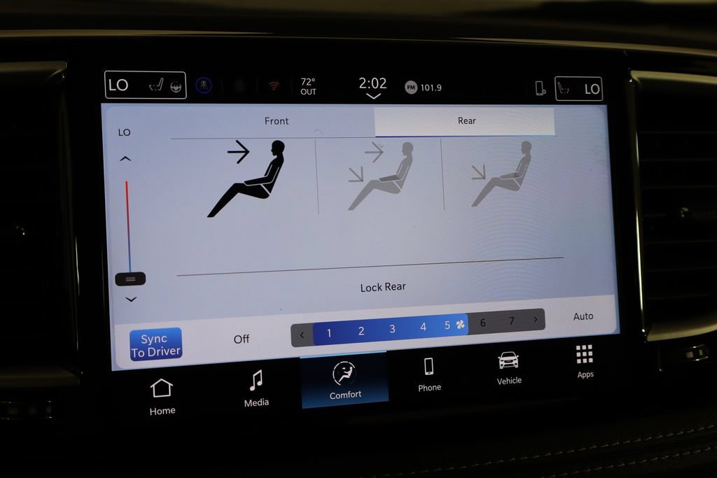 New 2027 Chrysler Pacifica Select FWD image 34