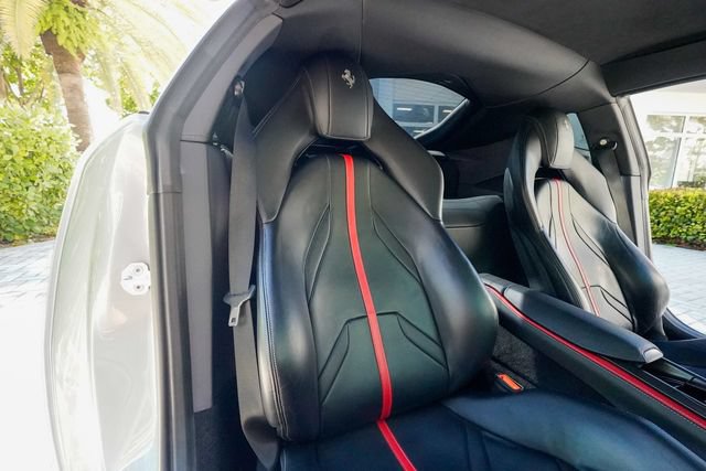 Used 2018 Ferrari 812 Superfast RWD image 72