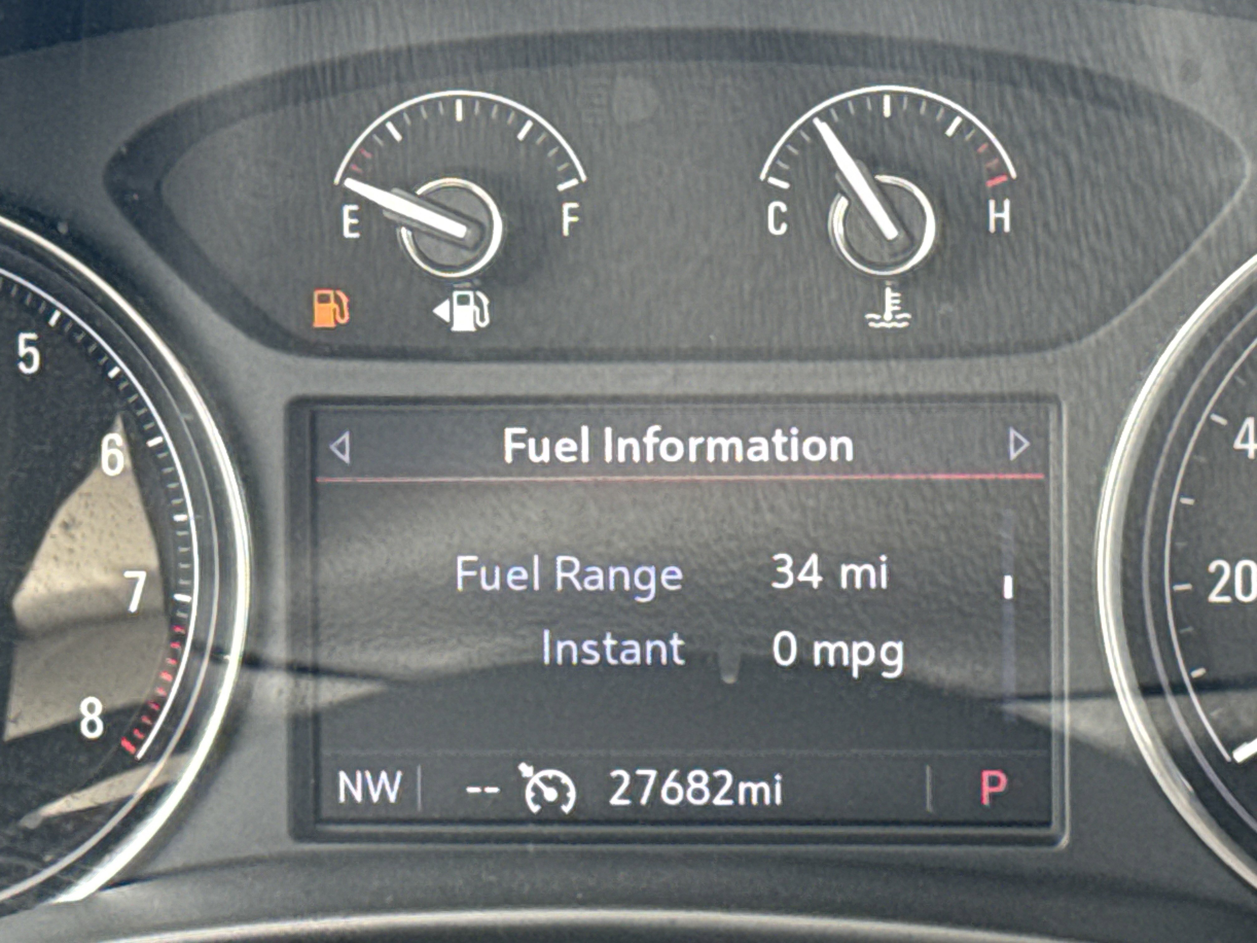 Used 2023 Buick Enclave Essence w/ Experience Buick Package FWD image 21