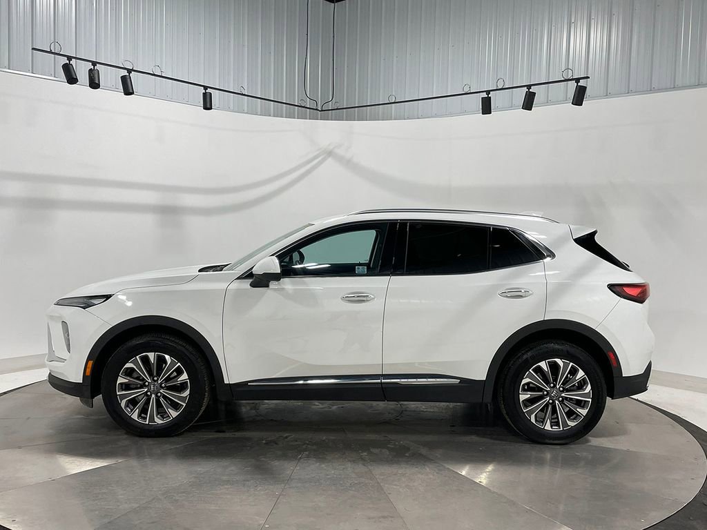 Used 2025 Buick Envision Preferred image 14