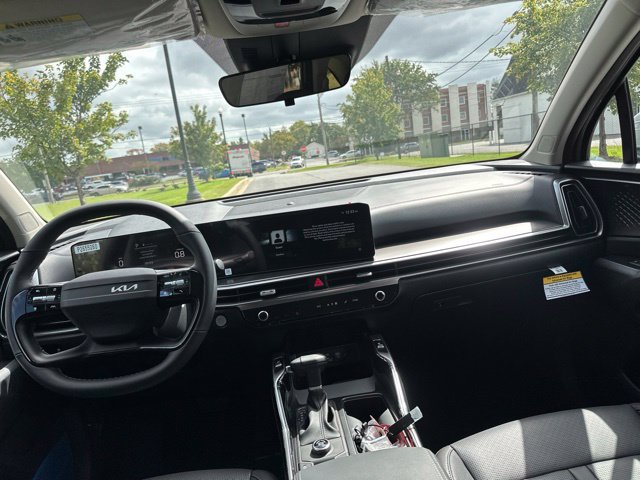 New 2026 Kia Sorento S FWD image 3