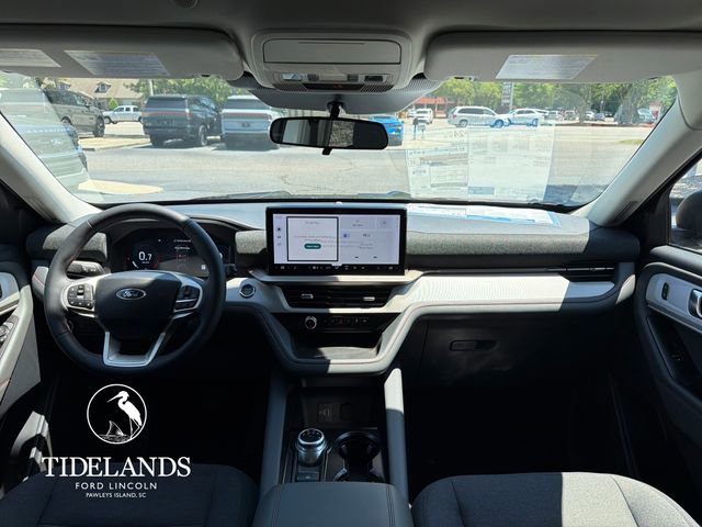 New 2026 Ford Explorer Active RWD image 14