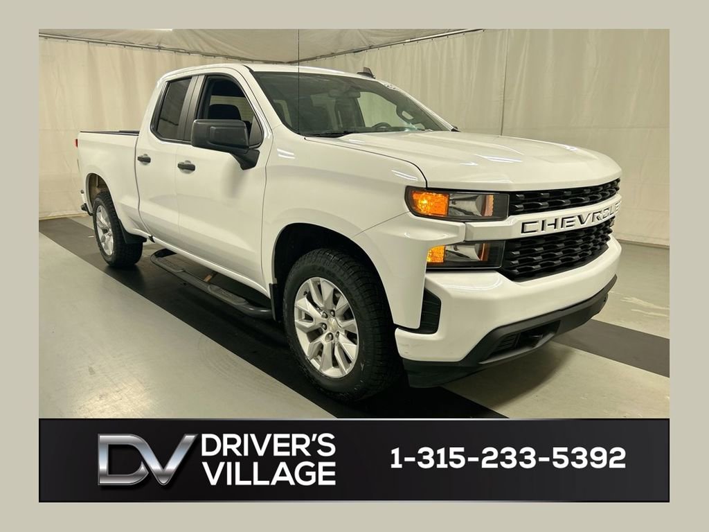 Used 2020 Chevrolet Silverado 1500 Custom w/ Custom Value Package image 1