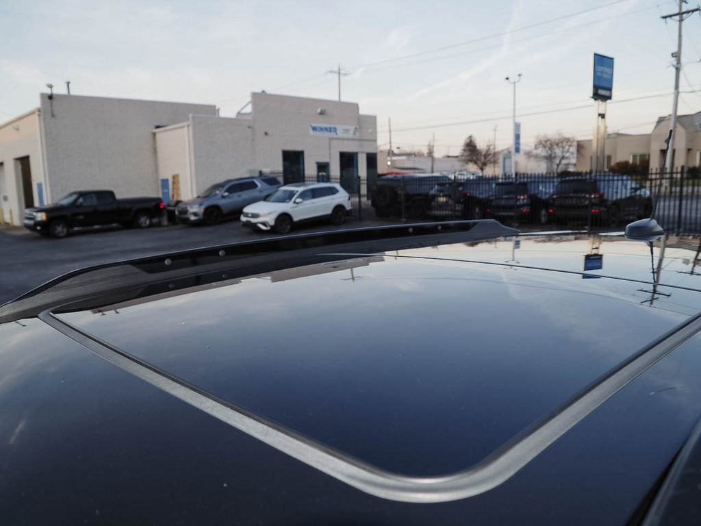 Certified 2023 Chevrolet TrailBlazer RS w/ Sun and Liftgate Package image 10