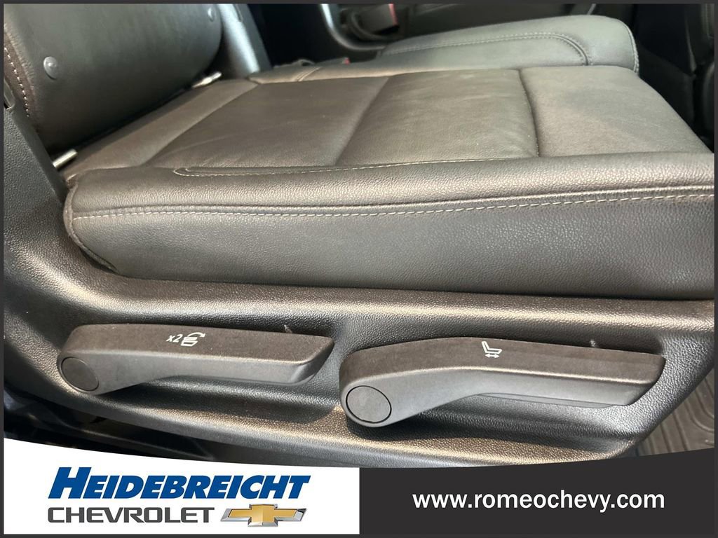 Used 2022 Chevrolet Tahoe LT AWD/4WD image 32