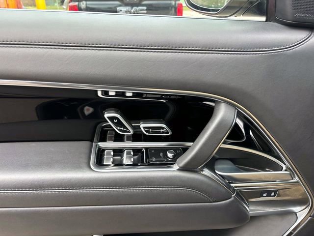 Used 2024 Land Rover Range Rover SE AWD/4WD image 11