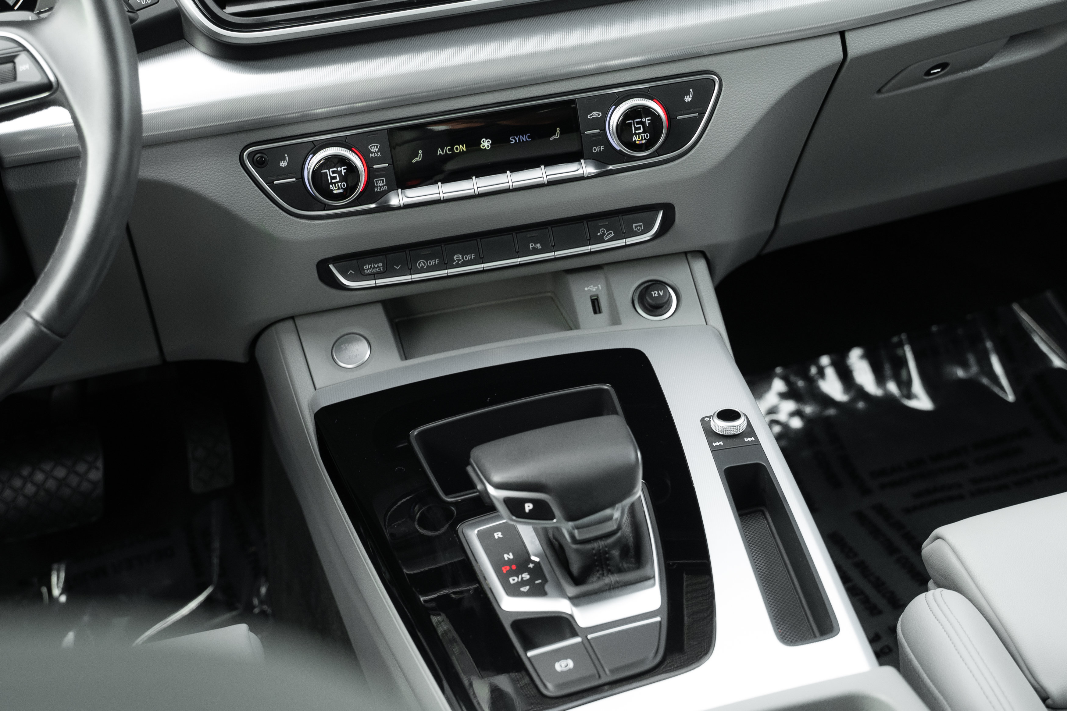 Certified 2024 Audi Q5 2.0T Premium AWD/4WD image 11