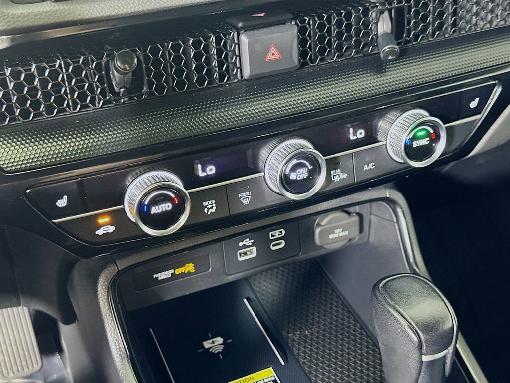 Used 2024 Honda CR-V Sport Touring image 27