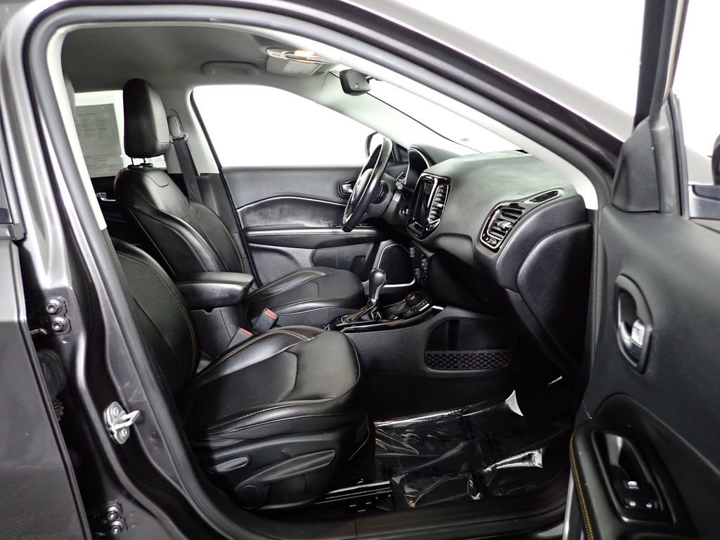 Used 2020 Jeep Compass Limited AWD/4WD image 39