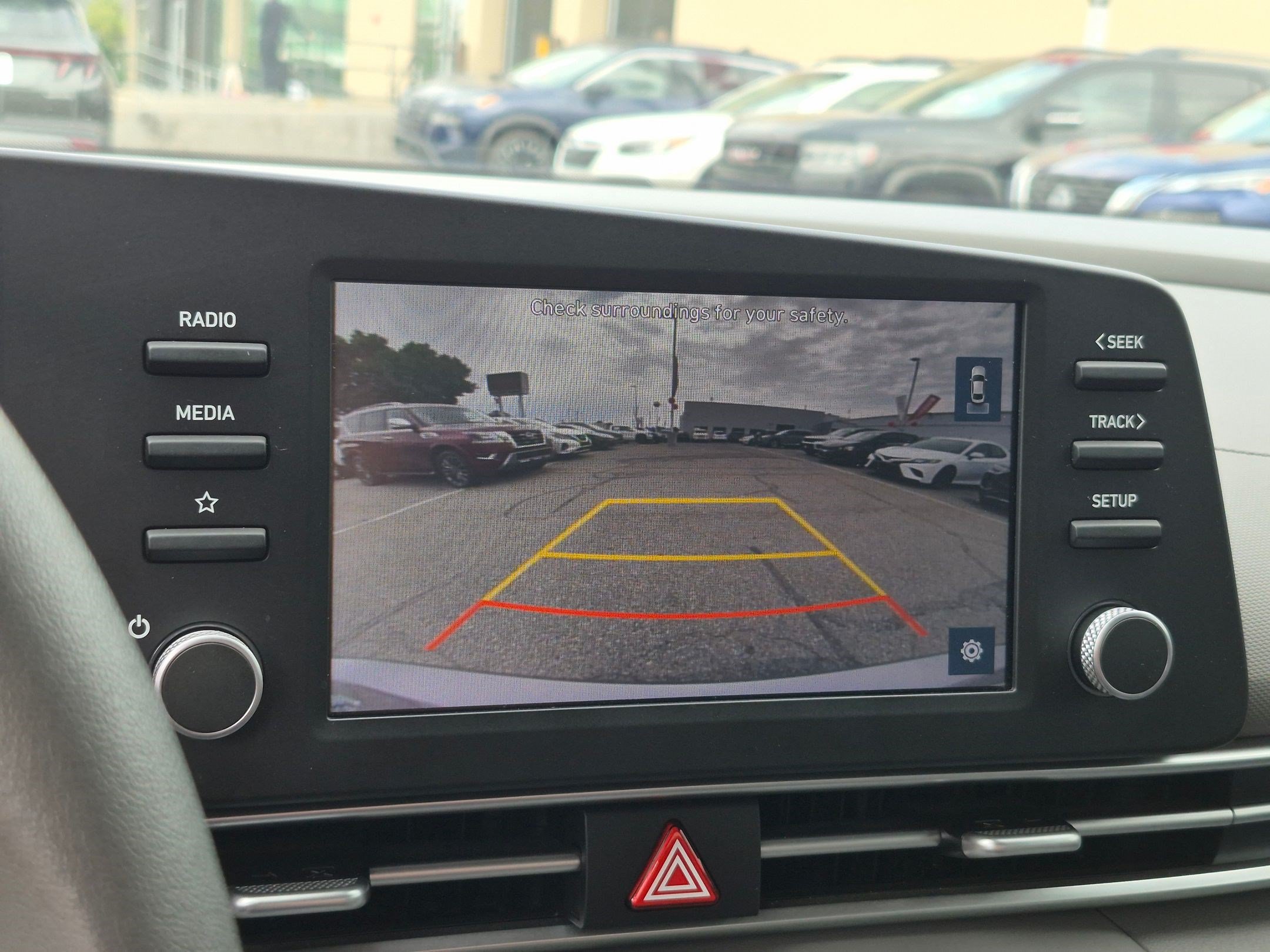 Used 2023 Hyundai Elantra SE FWD image 24