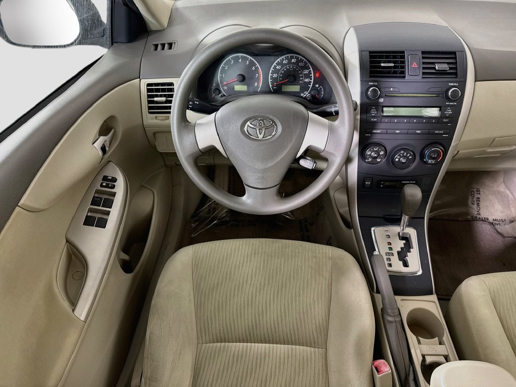 Used 2010 Toyota Corolla LE FWD image 3