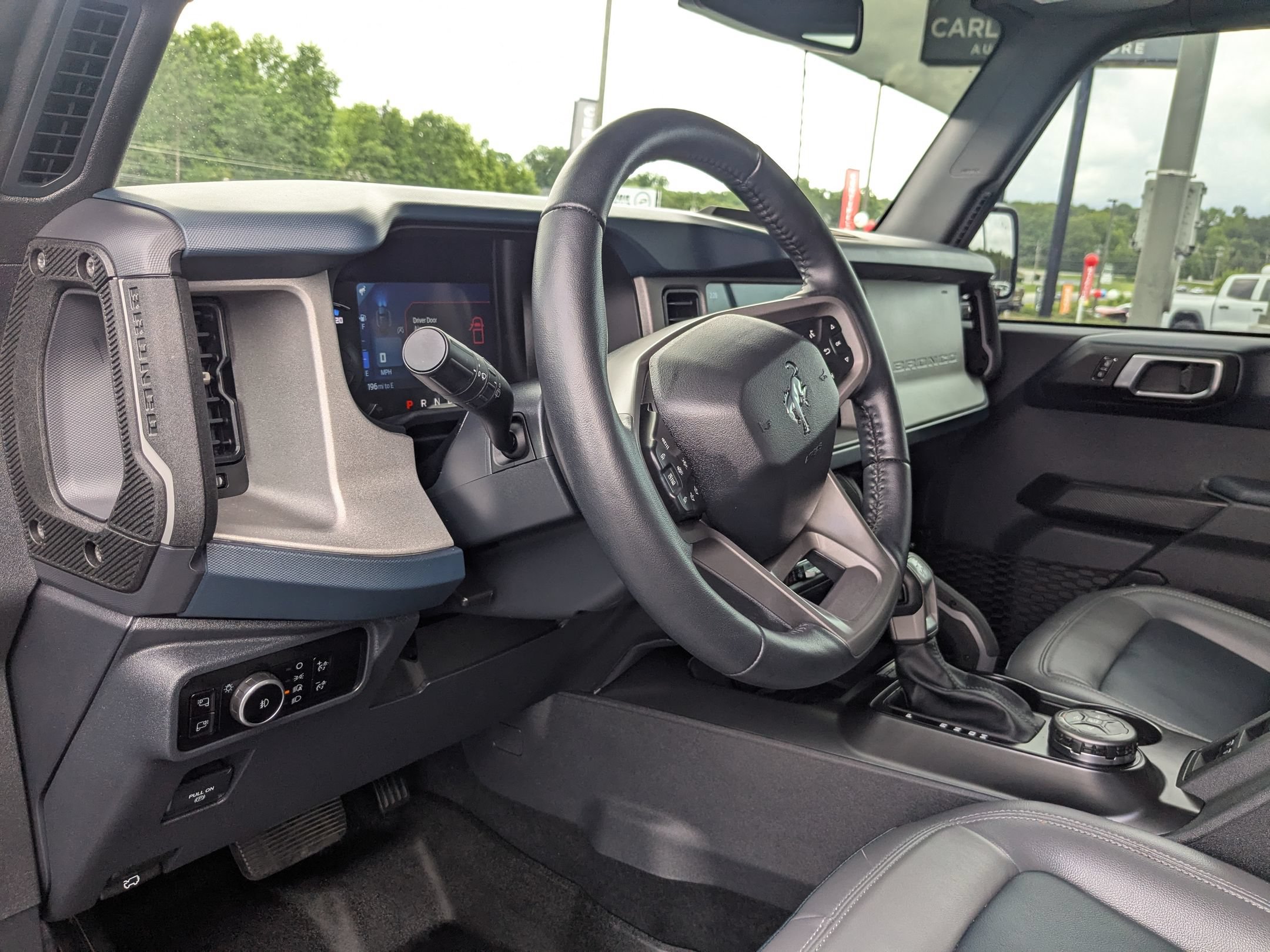 Used 2024 Ford Bronco Outer Banks AWD/4WD image 13
