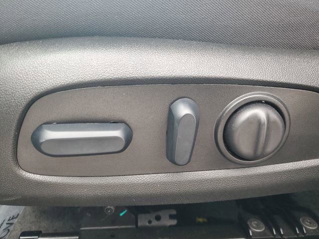 Used 2024 Chevrolet Malibu LT image 17