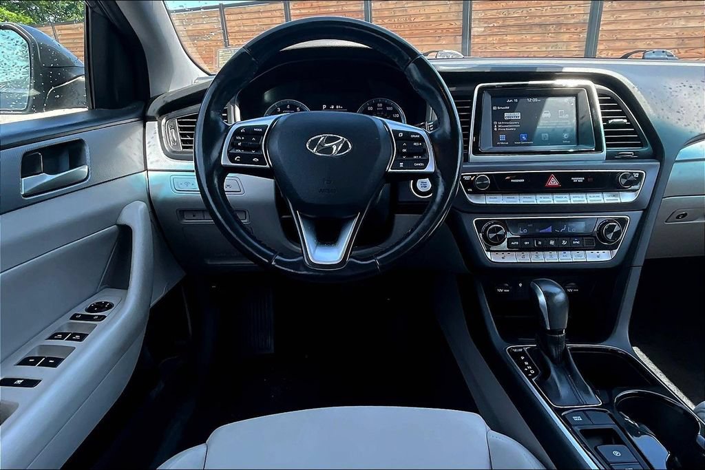 Used 2019 Hyundai Sonata SEL w/ Tech Package 02 FWD image 5
