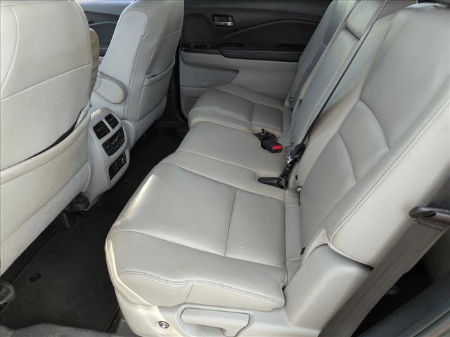 Used 2020 Honda Pilot Touring image 12