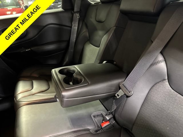 Certified 2021 Jeep Cherokee Latitude Plus AWD/4WD image 30