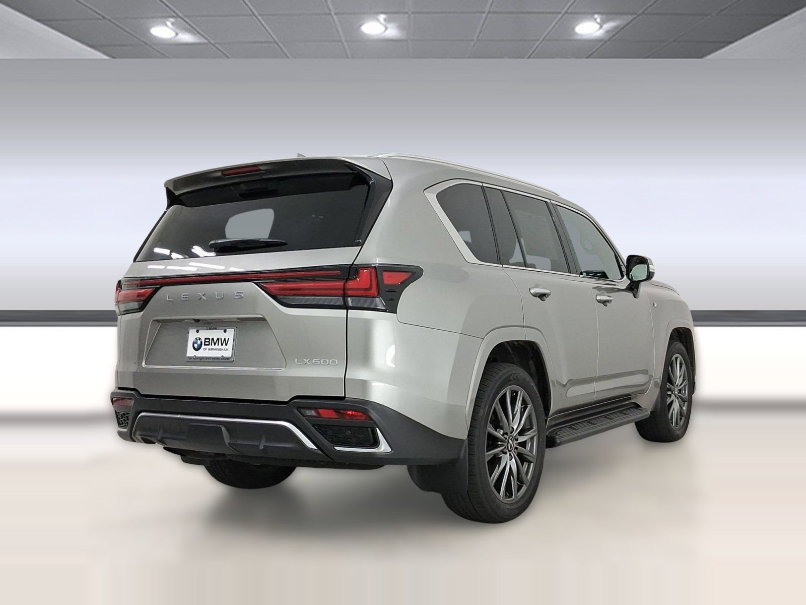 Used 2024 Lexus LX 600 F Sport image 9