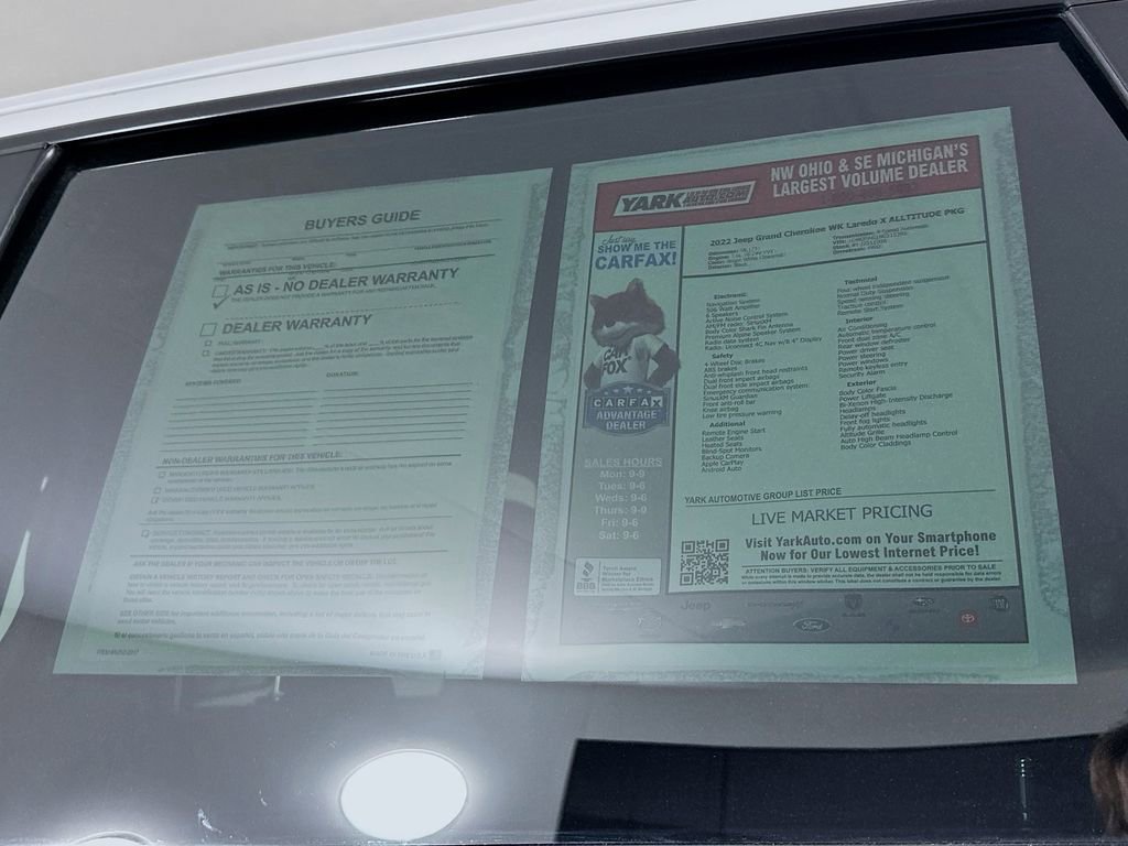 Certified 2022 Jeep Grand Cherokee Laredo X image 16