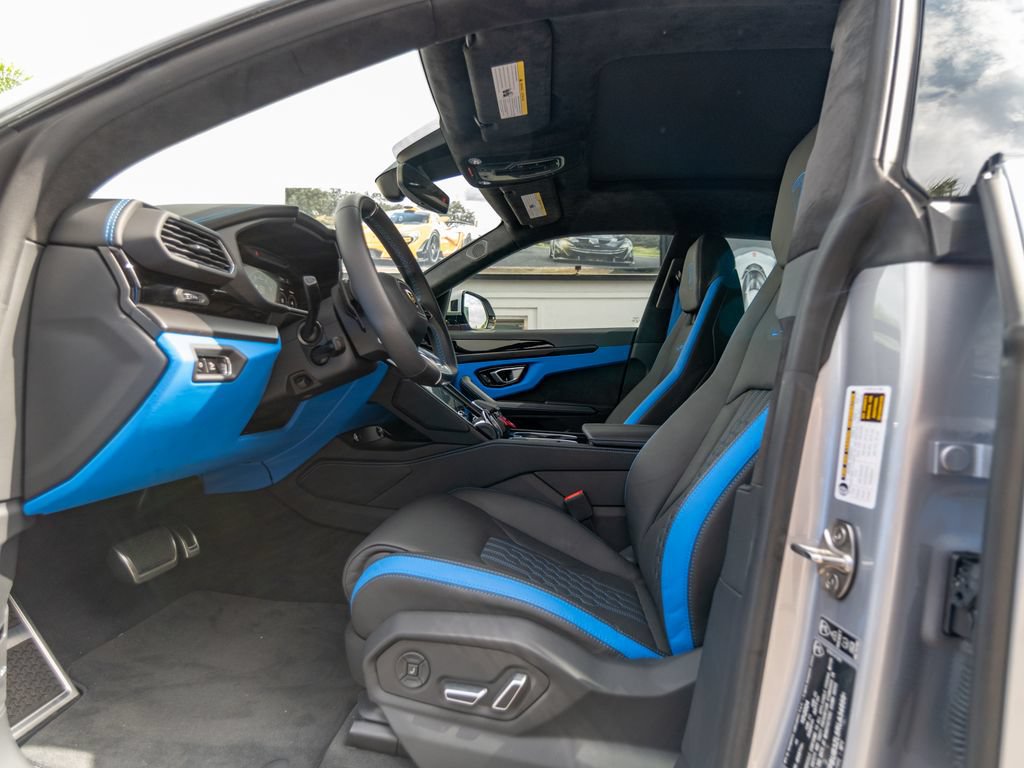 Used 2024 Lamborghini Urus S AWD/4WD image 16