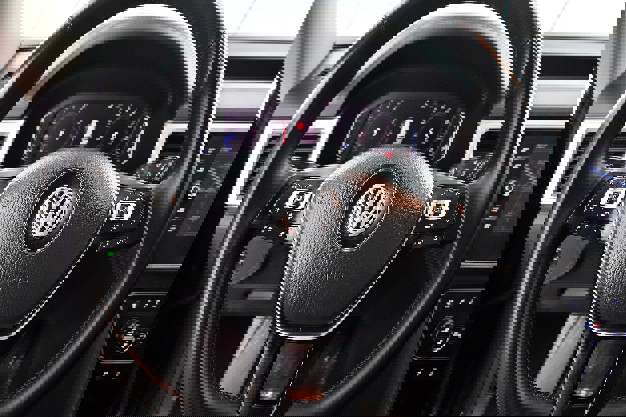 Used 2019 Volkswagen Atlas SEL Premium image 7